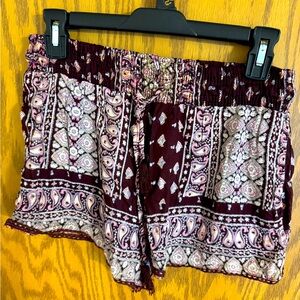 NWT Francesca Blue Rose Size Small Women's Paisley Print Shorts Color: Wine